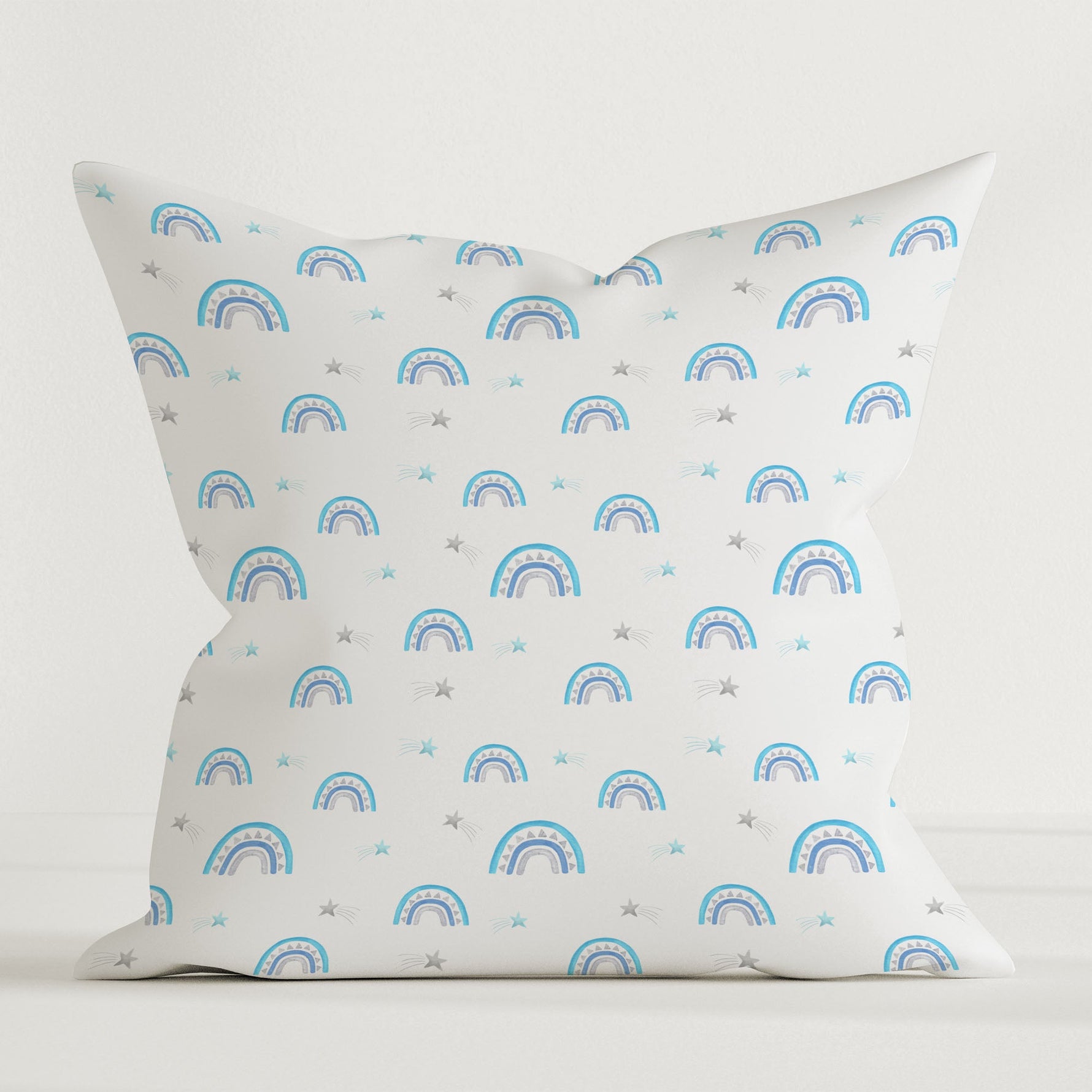 “Blue Rainbows” Premium Kinder Dekokissen