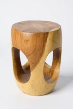 Holz Beistelltisch – Couchtisch Blumenhocker Hocker - Handgefertigt – Abgerundet mit O-Ausschnitt Suar-Holz - 50x30x30 cm