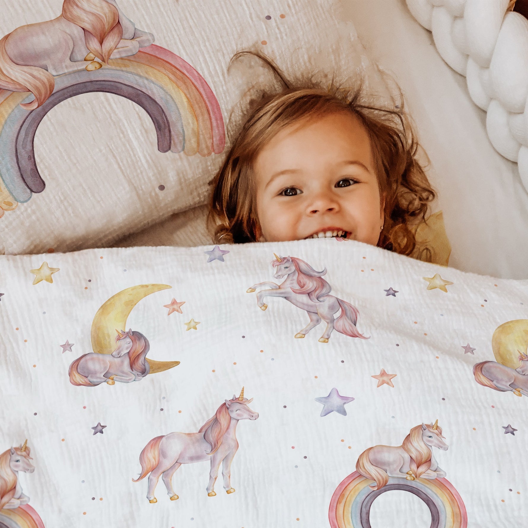 "Regenbogen Einhorn" Premium Kinderbettwäsche