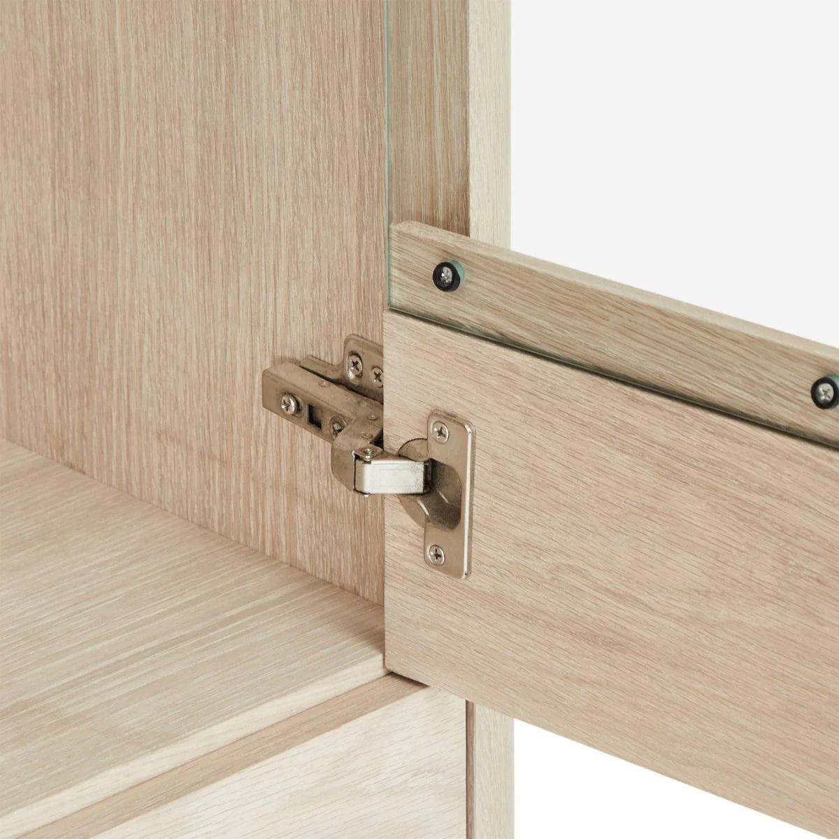 FURNHOUSE Nyborg Highboard mit LED-Beleuchtung - 123 cm breit - Eiche Weiß geöltes