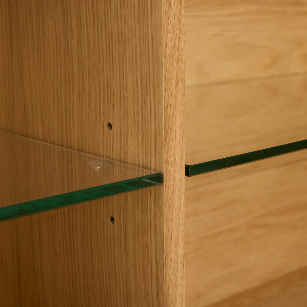 FURNHOUSE Nyborg Wandschrank mit LED-Beleuchtung - 180 cm breit - Wildeiche Natur