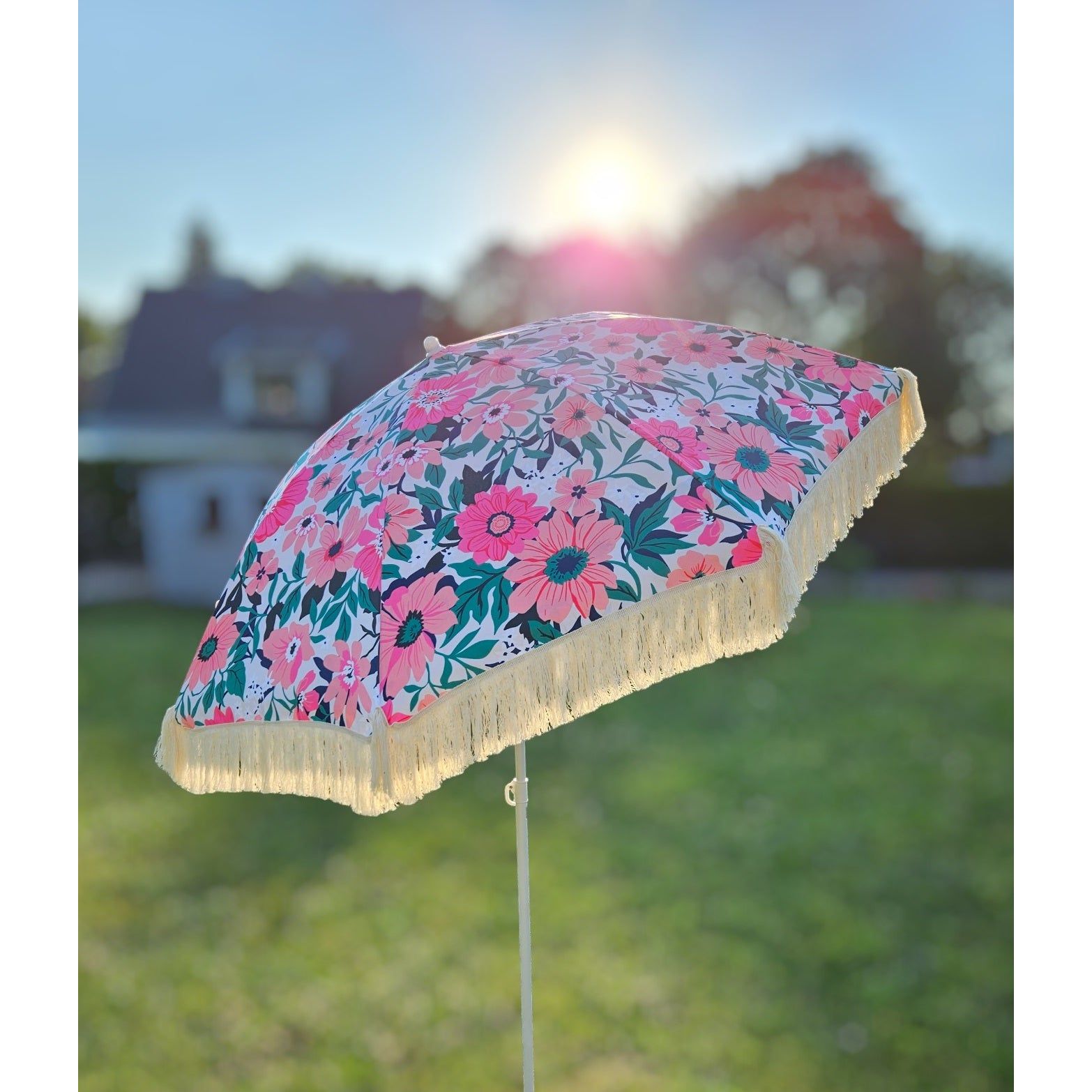 Sonnenschirm Strandschirm Schirm UV Schutz mit Tasche Fransen Blumen Ø 155 cm